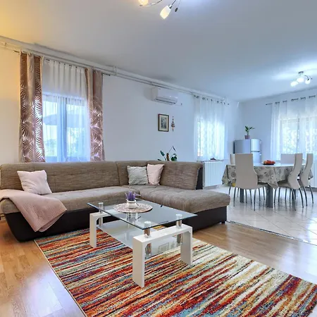 Cekić - Roj507 Apartament