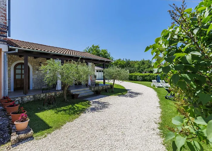 Cekic-2 By Interhome * Kanfanar