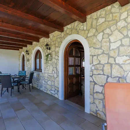 アパート Cekic-2 By Interhome カンファナル